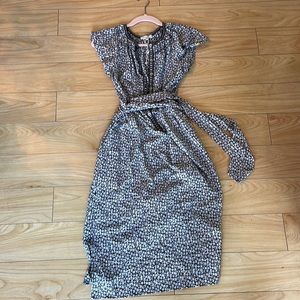 Black and white floral midi dress! Size XS